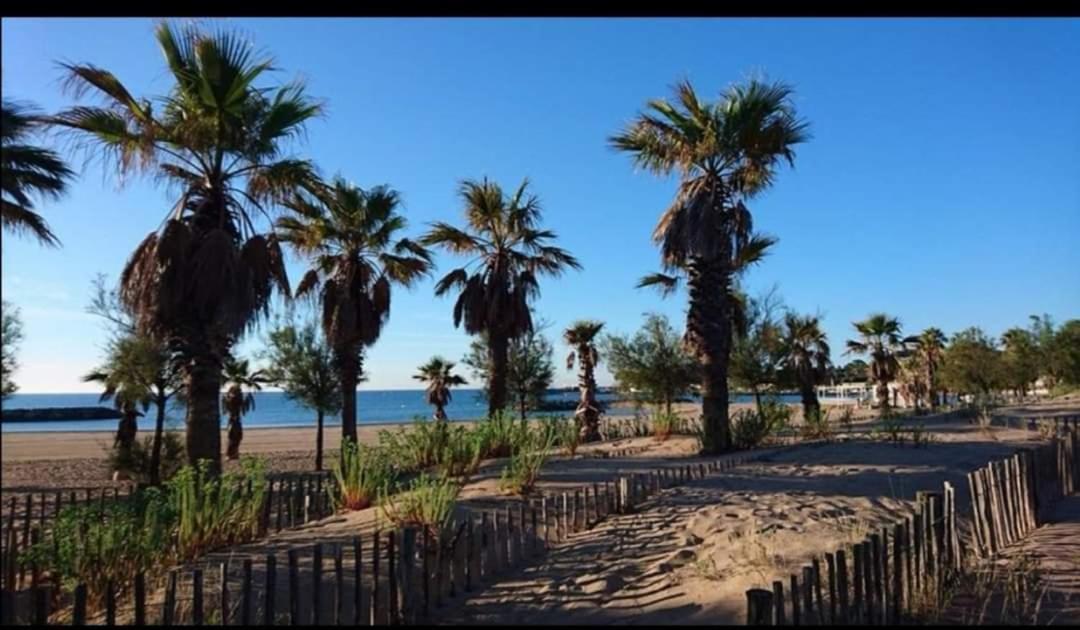 Vacances Familiales Dans Camping Avec Piscine Fréjus Extérieur photo