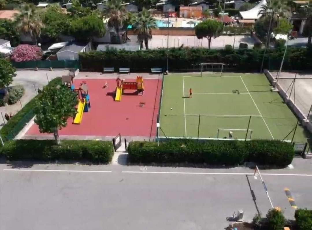 Vacances Familiales Dans Camping Avec Piscine Fréjus Extérieur photo